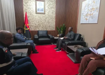 Ministra da Saúde avalia necessidades do sector no Moxico Leste