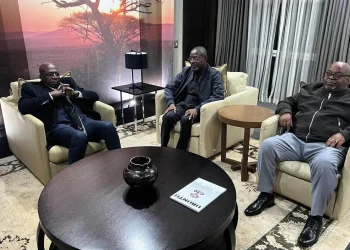 Téte António participa na reunião do Conselho de Ministros da SADC na África do Sul