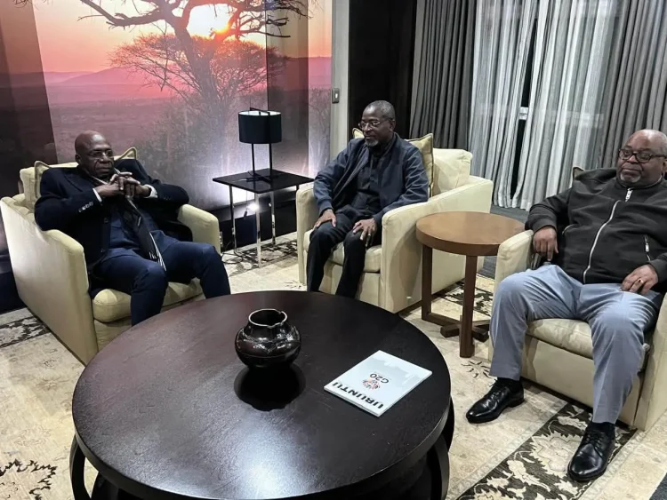 Téte António participa na reunião do Conselho de Ministros da SADC na África do Sul