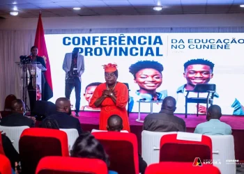 Insuficiência escolar e falta de professores condicionam ensino no Cunene