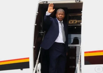 Presidente da República deixa Luanda com destino à RDC