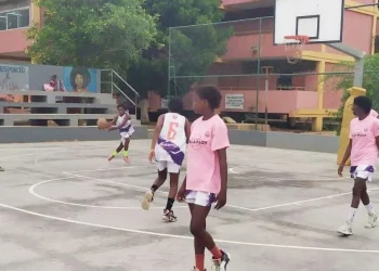 Campeão nacional de basquetebol em sub-14 precisa de 3,5 milhões de kwanzas para alimentar sonhos de jovens atletas