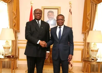 Adão de Almeida e embaixador da RDC em Angola abordam reforço da cooperação bilateral