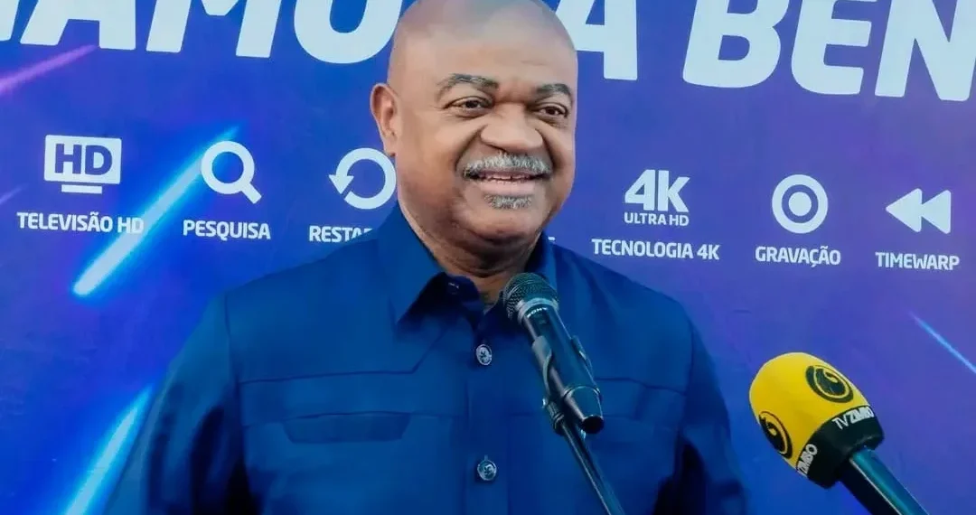 Ministro das Telecomunicações Tecnologia de Informação e Comunicação Social Mário de Oliveira