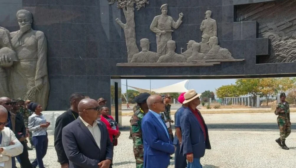 Ministro de Estado botswanês homenageia heróis da Batalha do Cuito Cuanavale