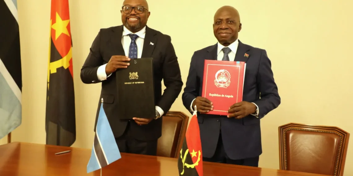 Angola e Botswana reforçam cooperação com assinatura de dois acordos