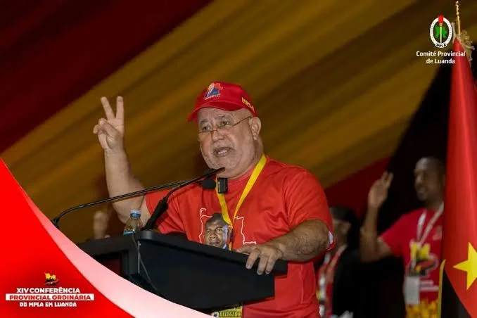 Luís Nunes reeleito primeiro-secretário provincial do MPLA em Luanda com 99,9% dos votos