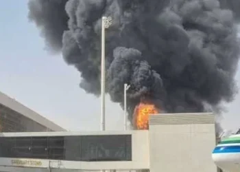 Pelo menos um morto em ataque no aeroporto de Riade