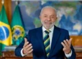 Lula celebra redução da semana de trabalho