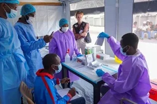 Ébola: RDCongo ultrapassa 10 mil casos e aproxima-se de cinco mil mortes