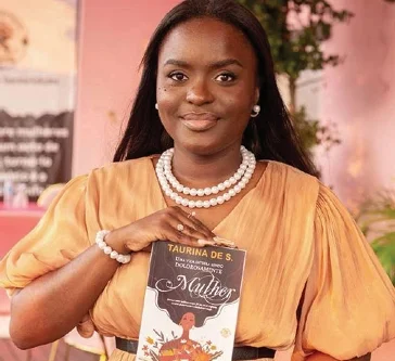 Taurina de S leva livro “Uma Vida Inteira Sendo Dolorosamente Mulher” a Benguela