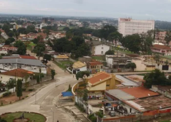 Requalificação de Malanje leva à demolição de edifícios degradados