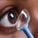 Centrooptico adapta lentes especiais para pacientes com problemas na córnea