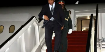 Presidente da República chega a Dar es Salaam