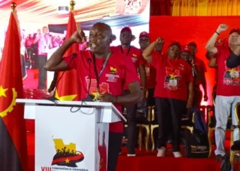 Nuno Mahapi reeleito primeiro secretário do MPLA na Huíla com 99% dos votos