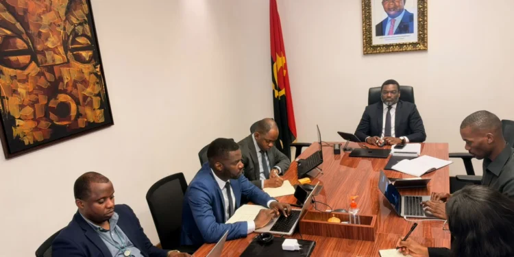 Angola e Brasil reforçam cooperação com 735 vagas para formação de profissionais de saúde