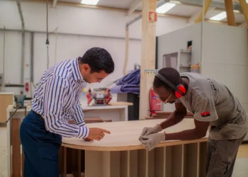 FIXIND apresenta soluções para ambientes corporativos na MOVE 2026 em Luanda
