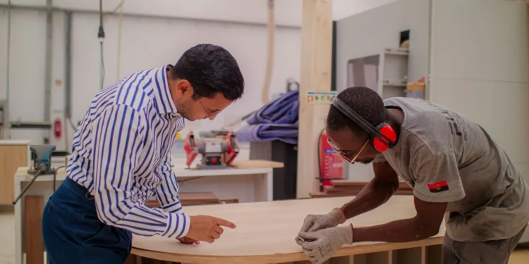 FIXIND apresenta soluções para ambientes corporativos na MOVE 2026 em Luanda