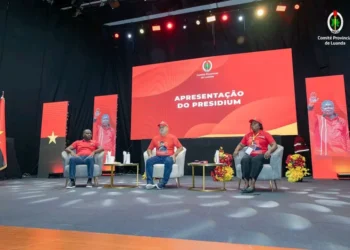 MPLA em Luanda debate desafios da mobilização partidária