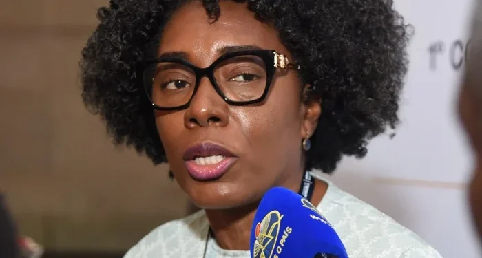 Angola busca experiência brasileira em matérias sobre Direito Marítimo e Aduaneiro