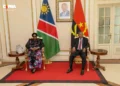 João Lourenço reúne-se com homóloga namibiana no Palácio Presidencial