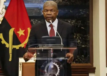 João Lourenço defende execução efectiva dos acordos com a Namíbia