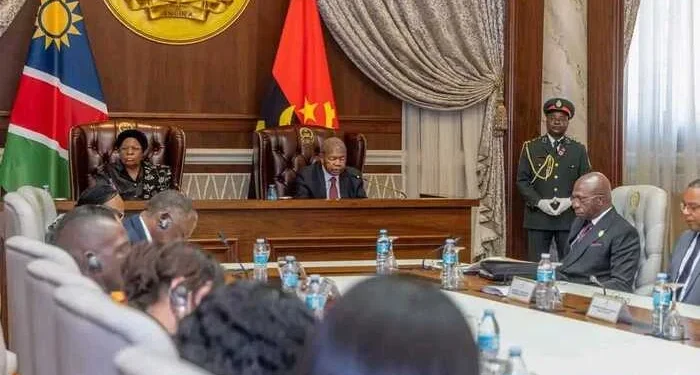 Angola e Namíbia reforçam parceria com assinatura de oito acordos em Luanda