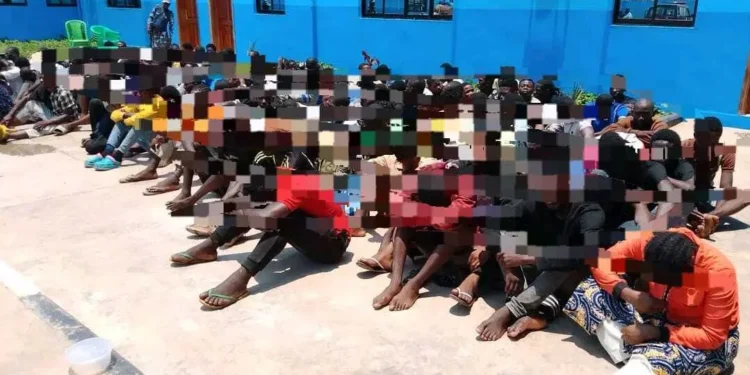 SIC detém 12 suspeitos de homicídio e agressões entre grupos rivais no Sambizanga