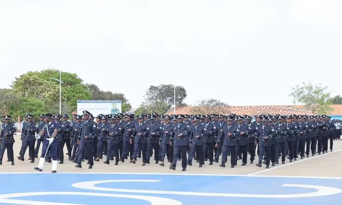 Mais de 100 efectivos concluem formação em Ciências Policiais e Criminais