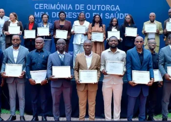MINSA e Academia BAI diplomam 284 quadros em gestão da saúde