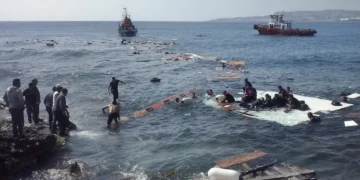 Naufrágio de barco com 305 imigrantes deixa 139 mortos ao largo de Djibuti