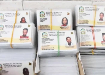 Lago Dilolo entrega mais de 200 Bilhetes de Identidade aos cidadãos