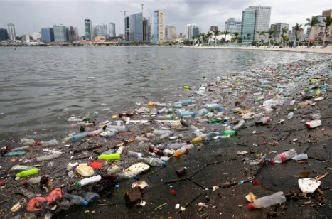Ministério do Ambiente promove debate para melhorar as condições ambientais e prevenir a poluição costeira