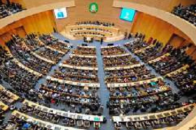 Bienal de Luanda coloca gestão da água no centro da prevenção de conflitos em África