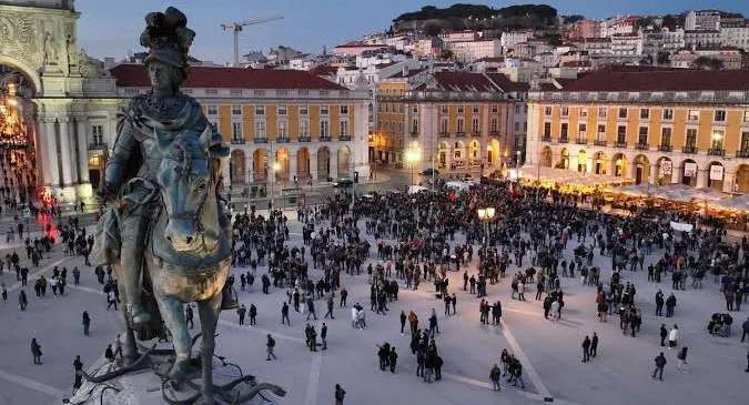 Burocracia no arrendamento ‘empurra’ casais para quartos partilhados em Portugal